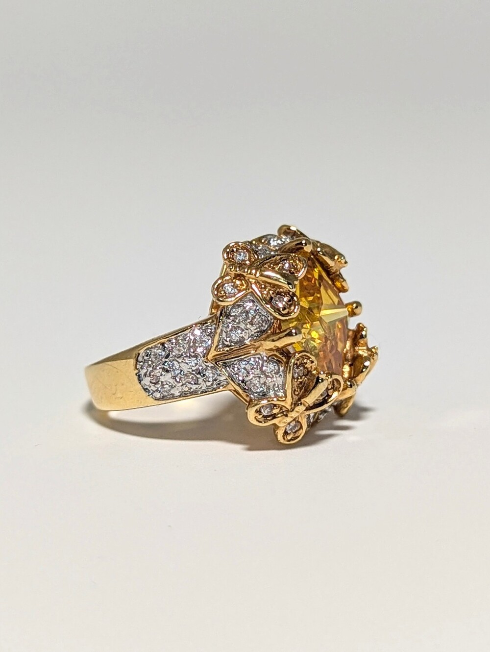 Vintage Y2K Butterfly Cocktail Ring | 14K Gold Citrine Swarovski Crystals - Picture 5 of 6